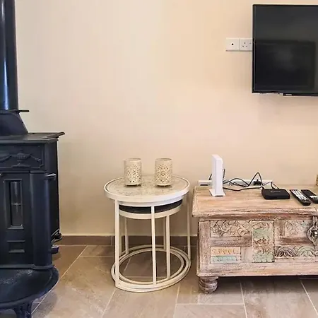 Neo Chorio Town House